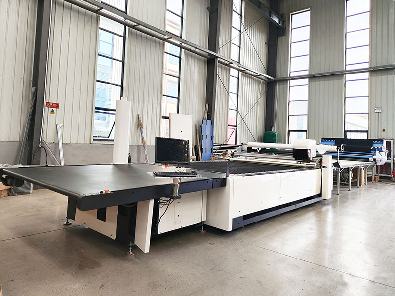 Outomatiese Stof Klere CNC snymasjien