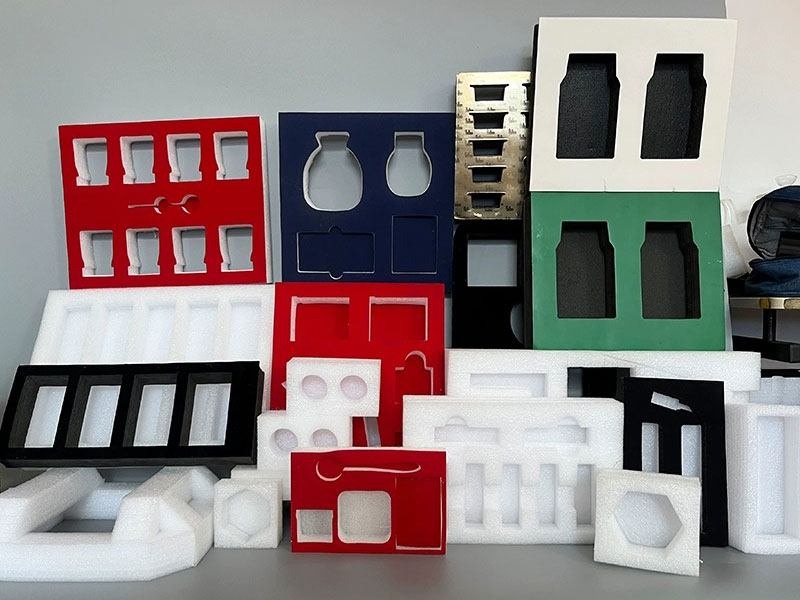 کون سی مشین فوم بورڈ کو کاٹ سکتی ہے۔